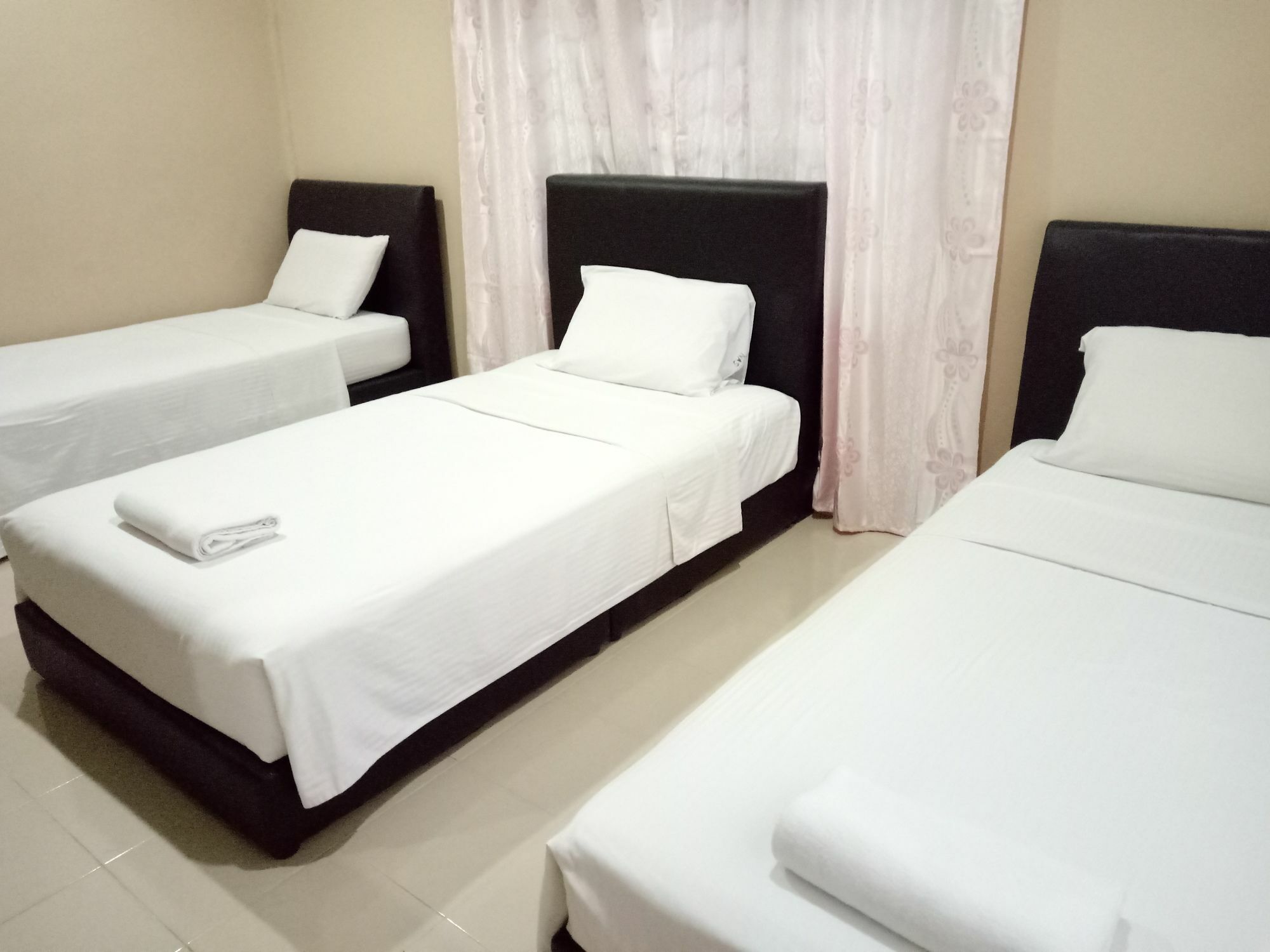 Nas Villaria Langkawi Пантай Ченанг Екстериор снимка