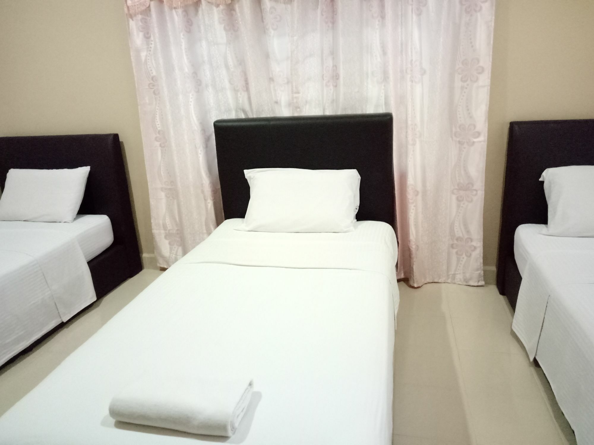 Nas Villaria Langkawi Пантай Ченанг Екстериор снимка